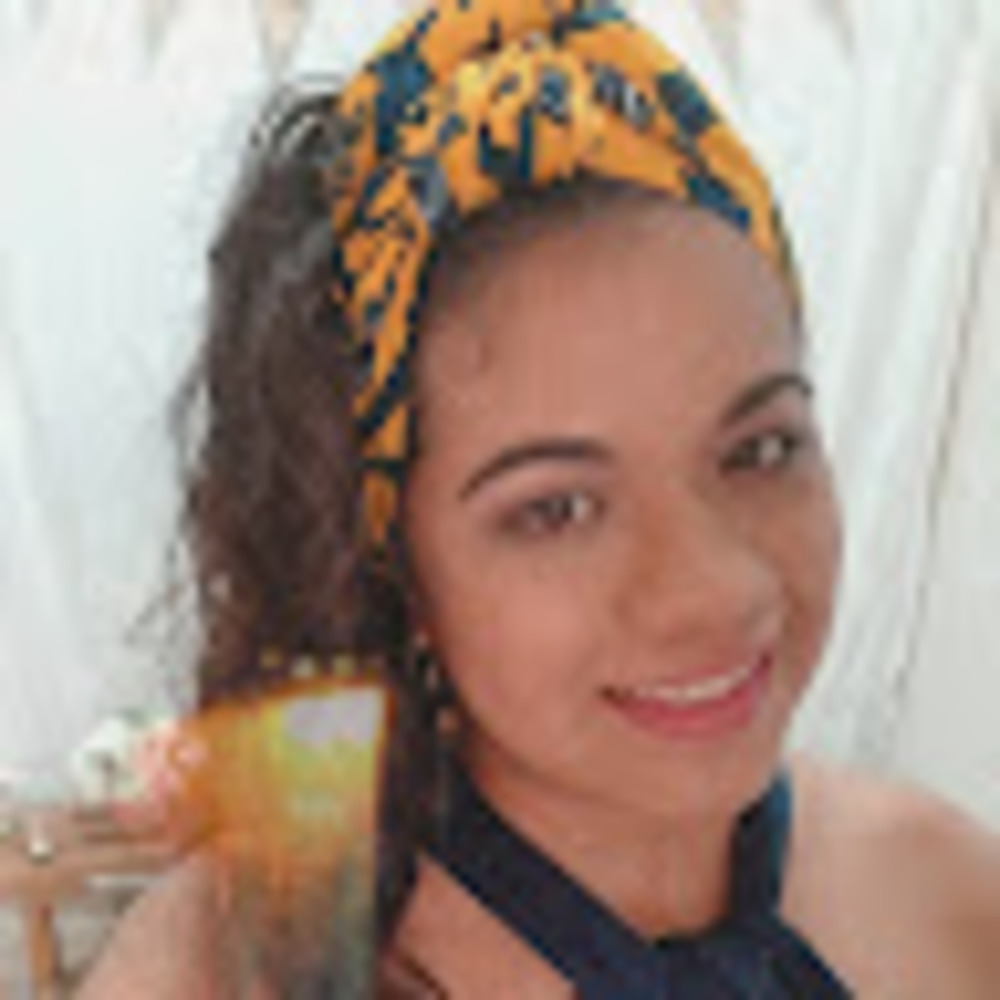 Meet your Posher, Beatriz